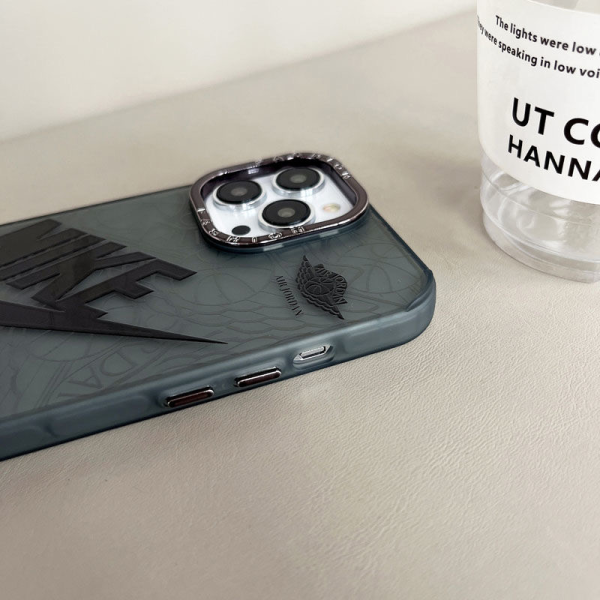 iphone16/16proケース ナイキ iphoneケース 韓国 iphone15/14proケース スポーツブランド メンズ iphone ケース 頑丈 nike iphoneケース かっこういい - 画像 (6)