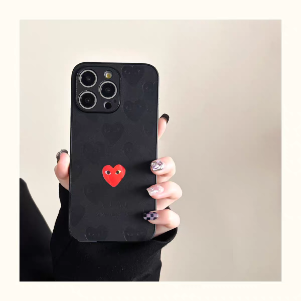 COMME des GARÇONS iphoneケース ブランド スマホケース iPhone16/16proケース  スエード コムデギャルソン アイフォン15/14ケース 携帯 ケース 愛 ハート iphone13/12 カップルお揃い - 画像 (4)