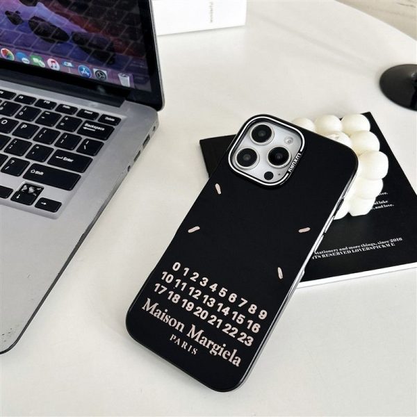 メゾン マルジェラ iPhone16ケース ハイブランド アイフォン15ケース margiela メンズ マルジェラ スマホケース 人気ブランド  iphone14pro/13/12 promax ケース 格好いい - 画像 (2)