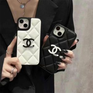 chanel iphone16pro/15ケース ハイブランド シャネル iphone14/14プロケース スマホケース シャネル風 iphone13/12ケース ブランド コピー レザー 携帯ケース iphone12pro max ケース 芸能人