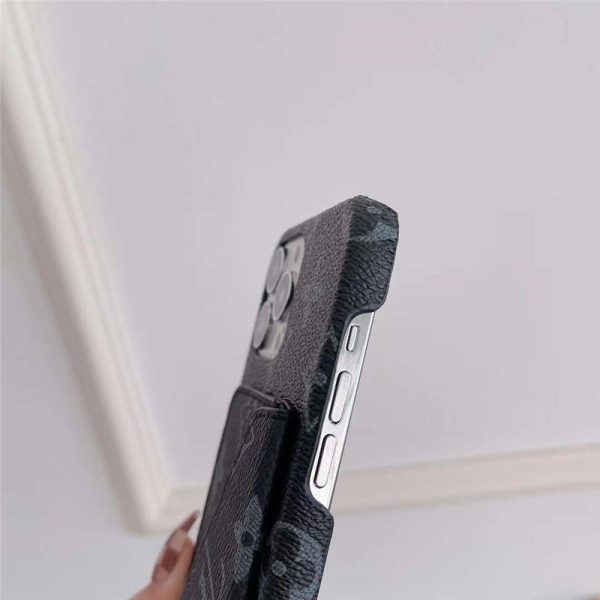 ヴィトンパロディ iphone16e/16pro/15pro maxケース カード収納 メンズ iphone14/13プロ アイフォン11pro ハイ ブランド 携帯 ケース 夫婦 お 揃い アイフォンカバー - 画像 (8)