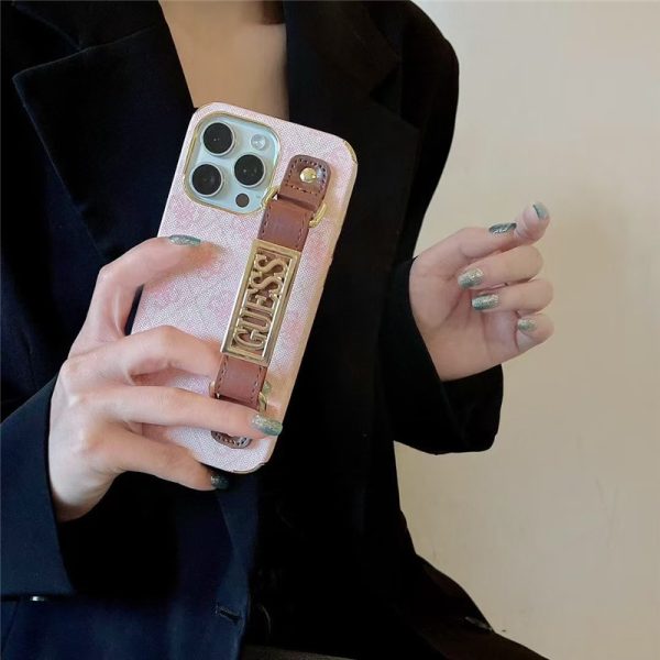 iphone17 ケース ブランド 人気 ゲス iphone16/16pro ケース ベルト付き guess スマホケース 流行り iphone15/14/13 ケース 衝撃 に 強い かわいい - 画像 (6)