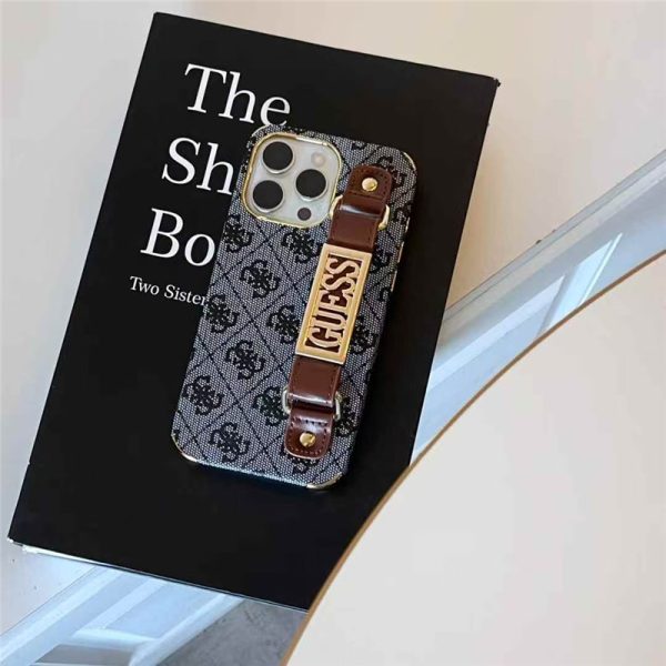 iphone17 ケース ブランド 人気 ゲス iphone16/16pro ケース ベルト付き guess スマホケース 流行り iphone15/14/13 ケース 衝撃 に 強い かわいい - 画像 (4)